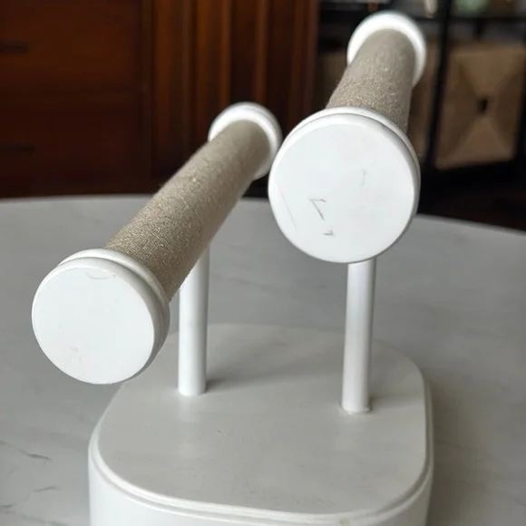 White and Tan Jewelry Stand - Picture 6 of 7